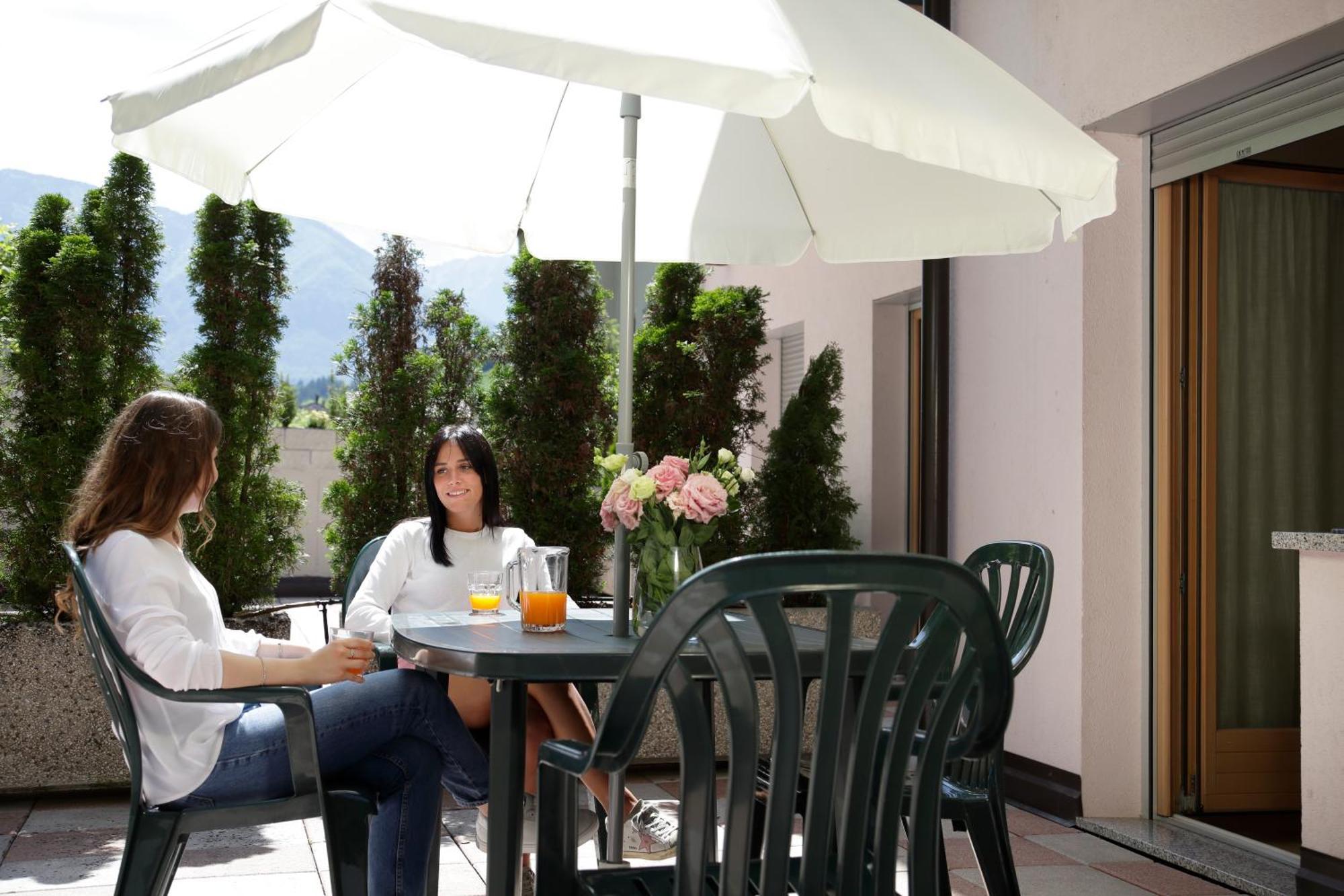 Aparthotel Residenza Casale Ponte delle Arche Exteriér fotografie